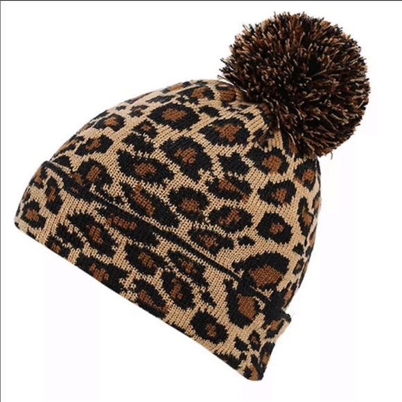 Accessories - Leopard print Pom Pom beanie/ hat